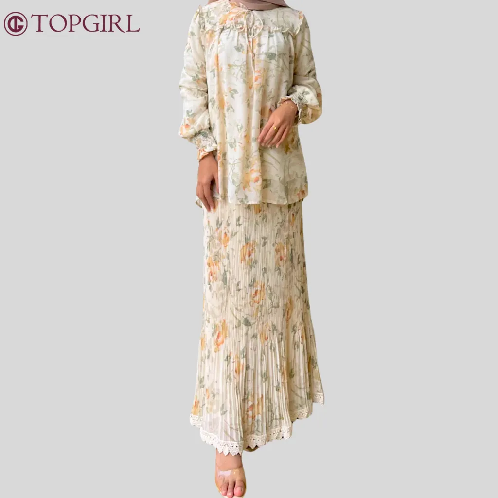 Daphne Set Blouse And Skirt