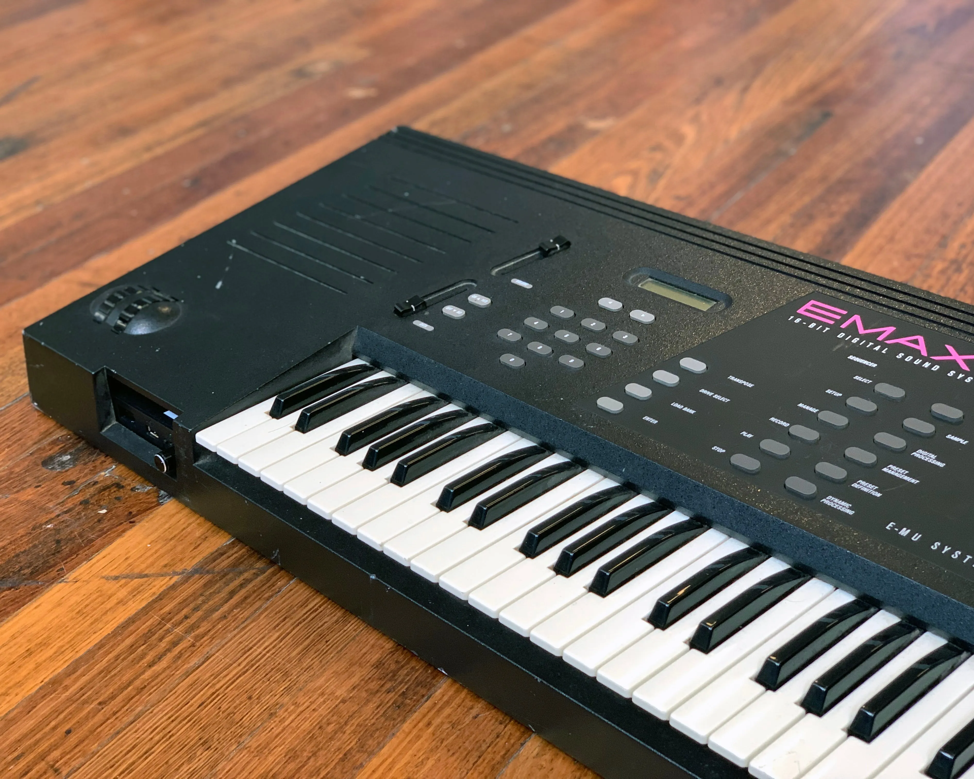 E-mu Systems EMAX-II