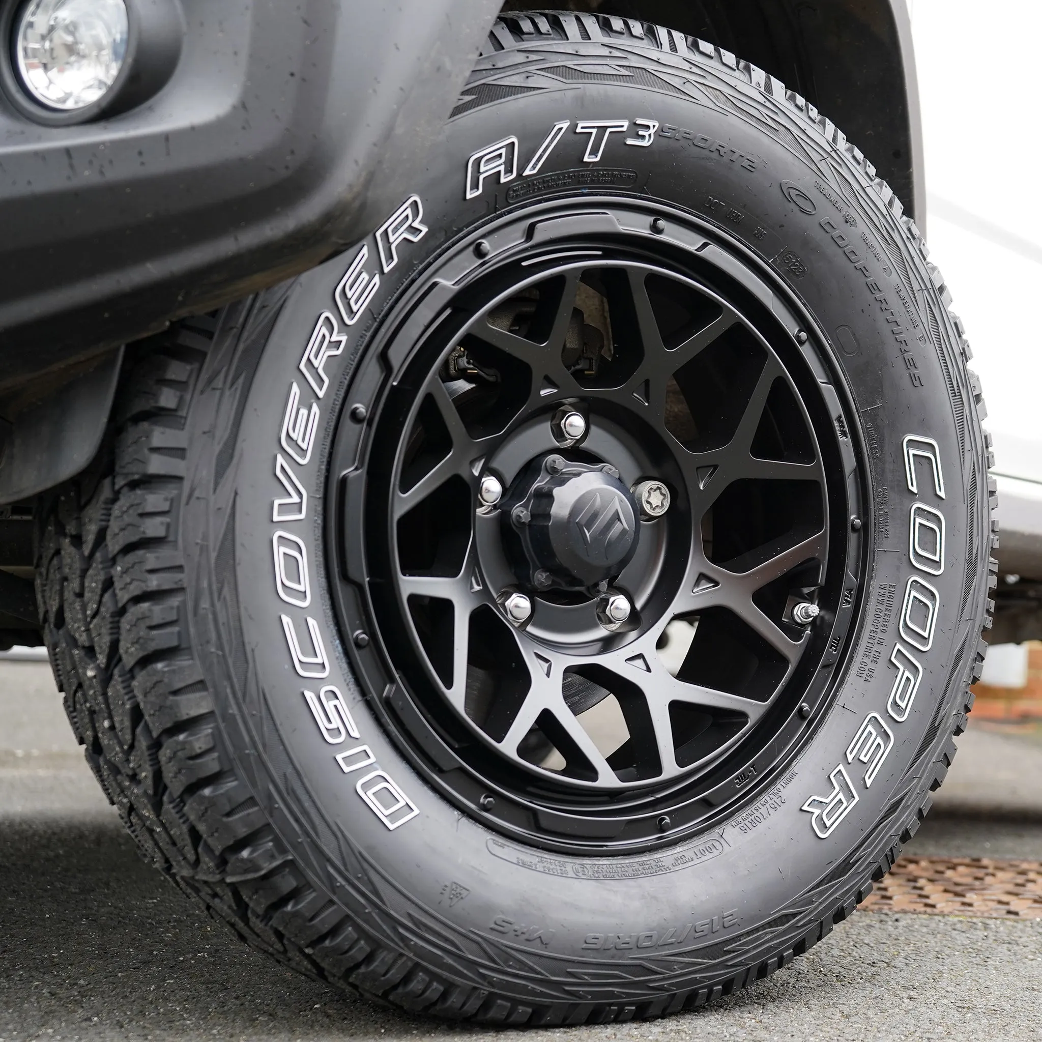 Magpie M-01 Wheel & Tyre Package for Suzuki Jimny (2018 )