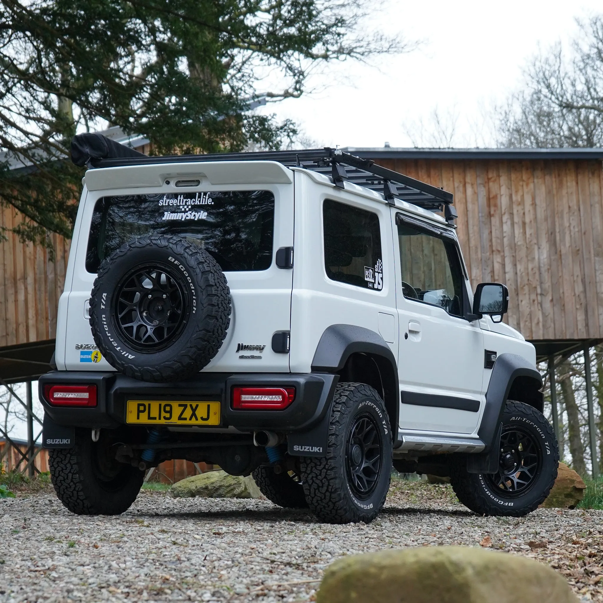 Magpie M-01 Wheel & Tyre Package for Suzuki Jimny (2018 )