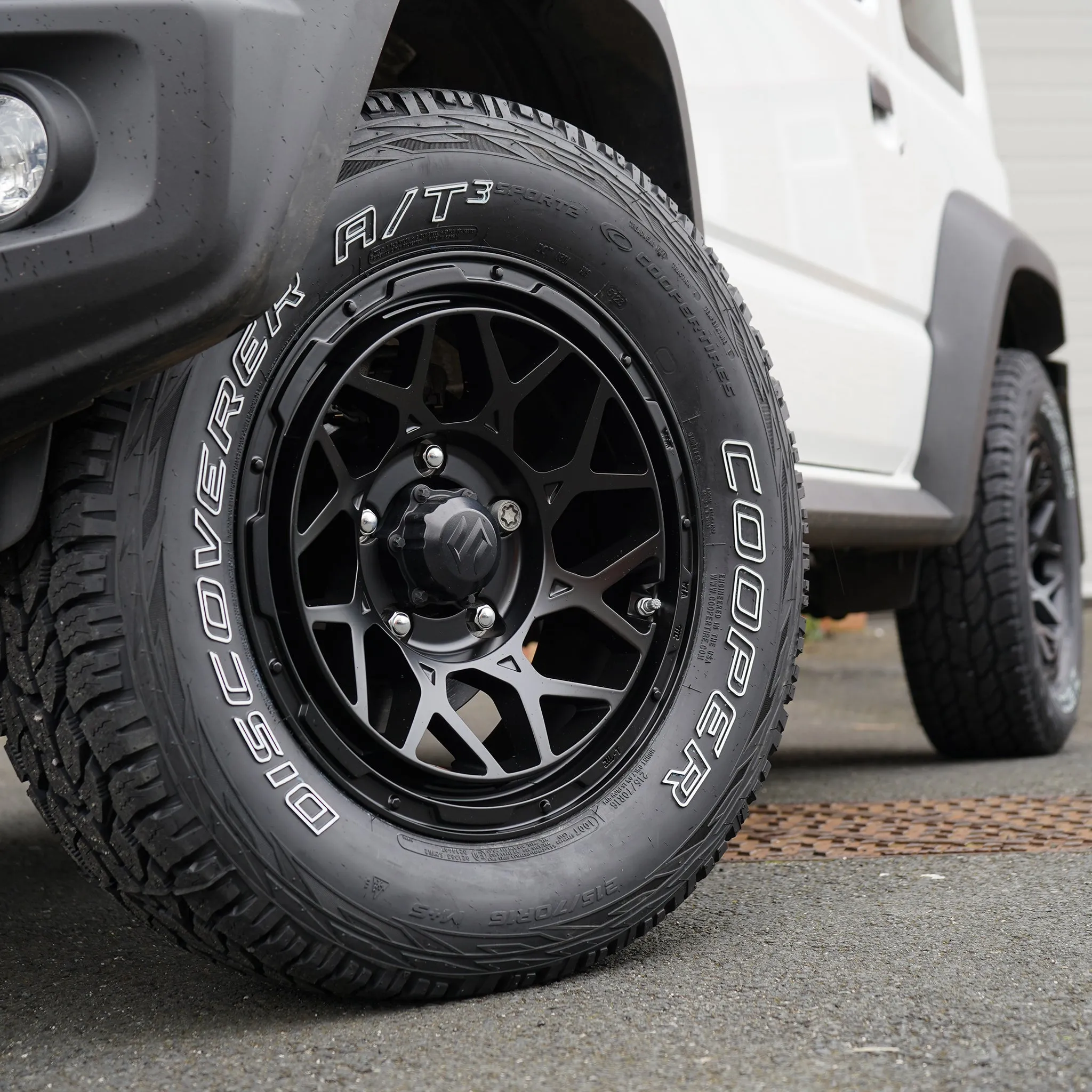 Magpie M-01 Wheel & Tyre Package for Suzuki Jimny (2018 )