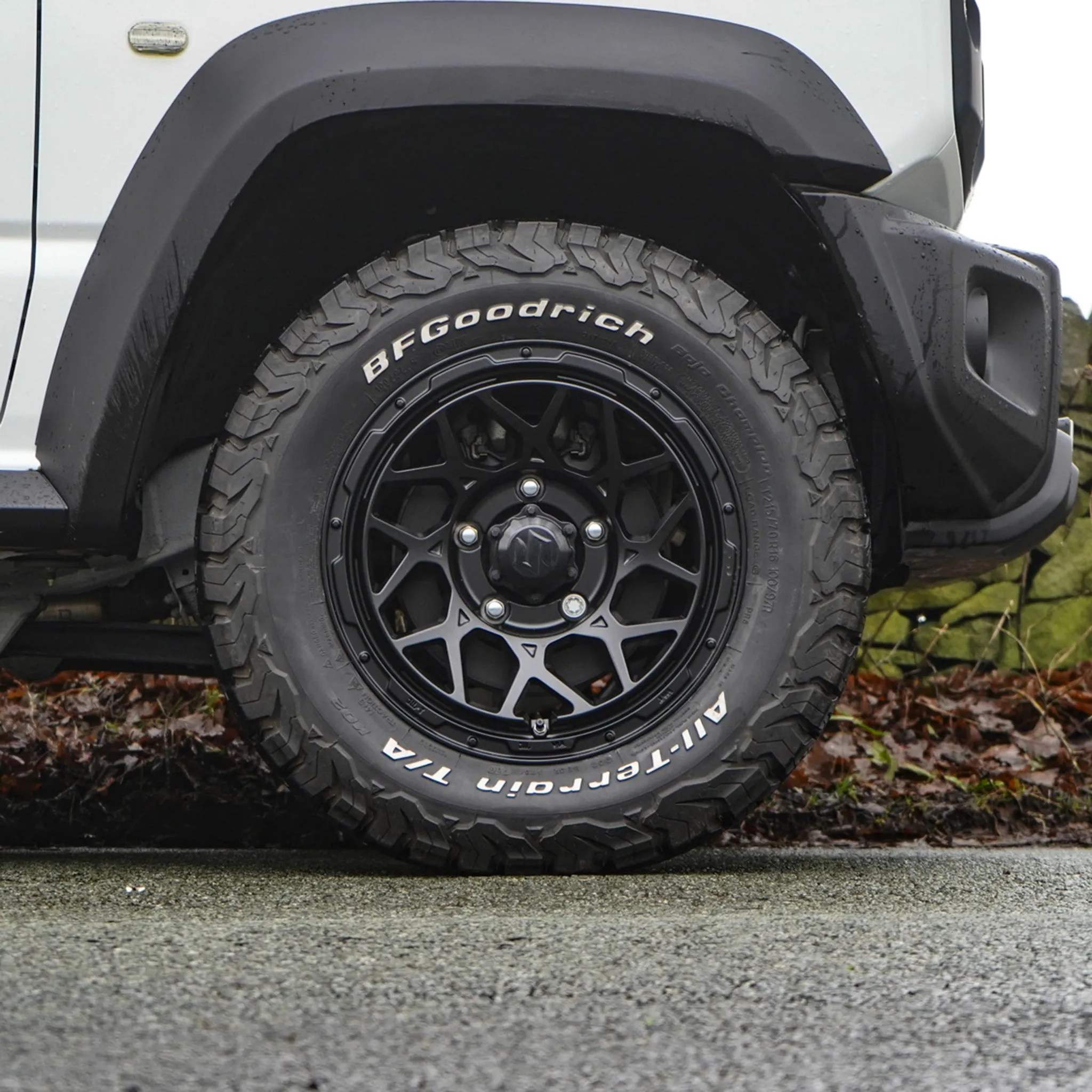 Magpie M-01 Wheel & Tyre Package for Suzuki Jimny (2018 )