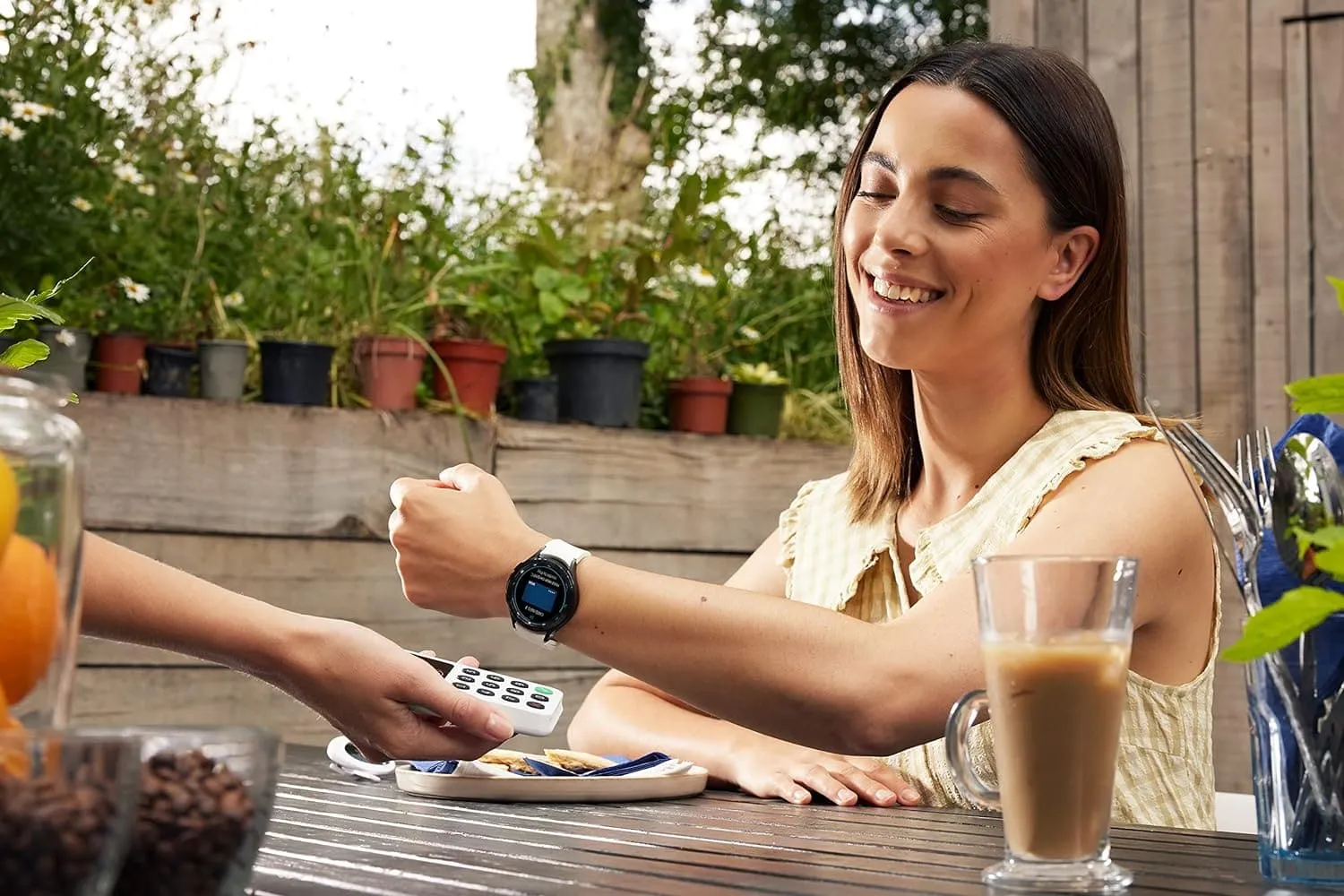 Samsung Galaxy Watch4 40mm 4G LTE Smart Watch, Black