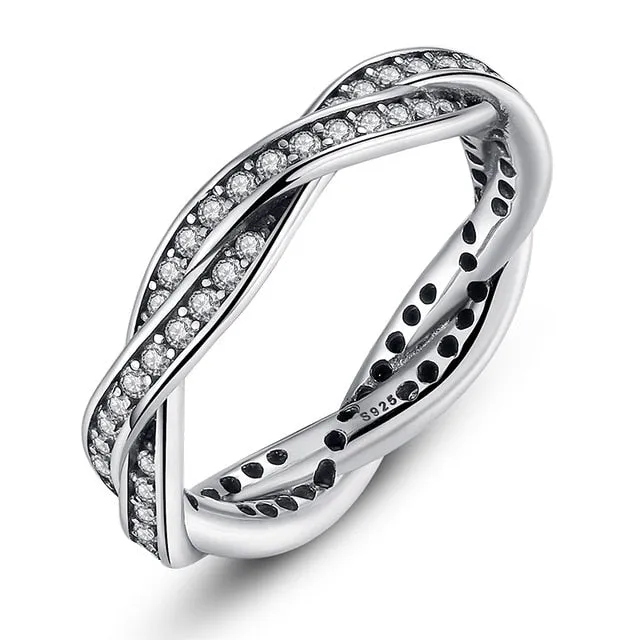 Twist Diamond Wedding Band