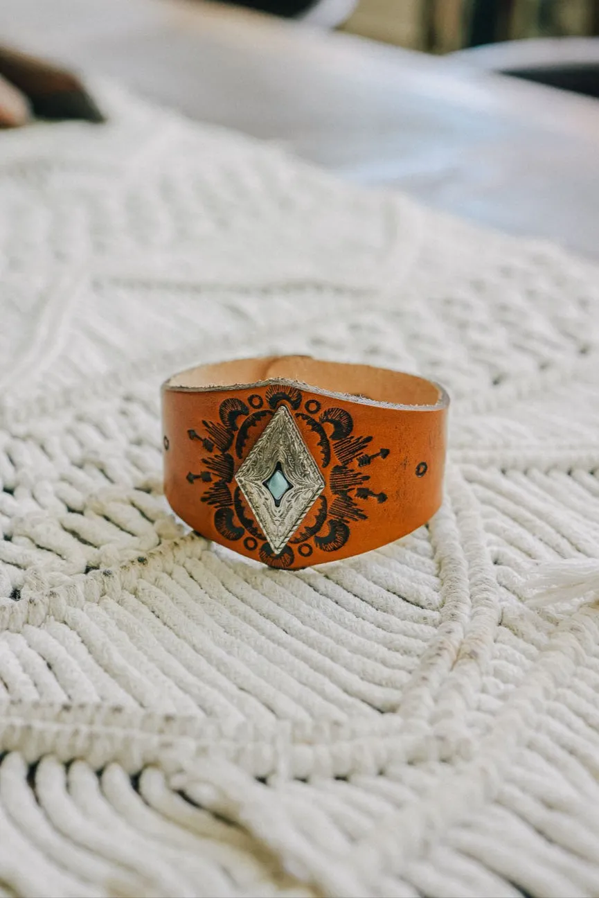 Wynona Diamond Leather Cuff Bracelet - Camel
