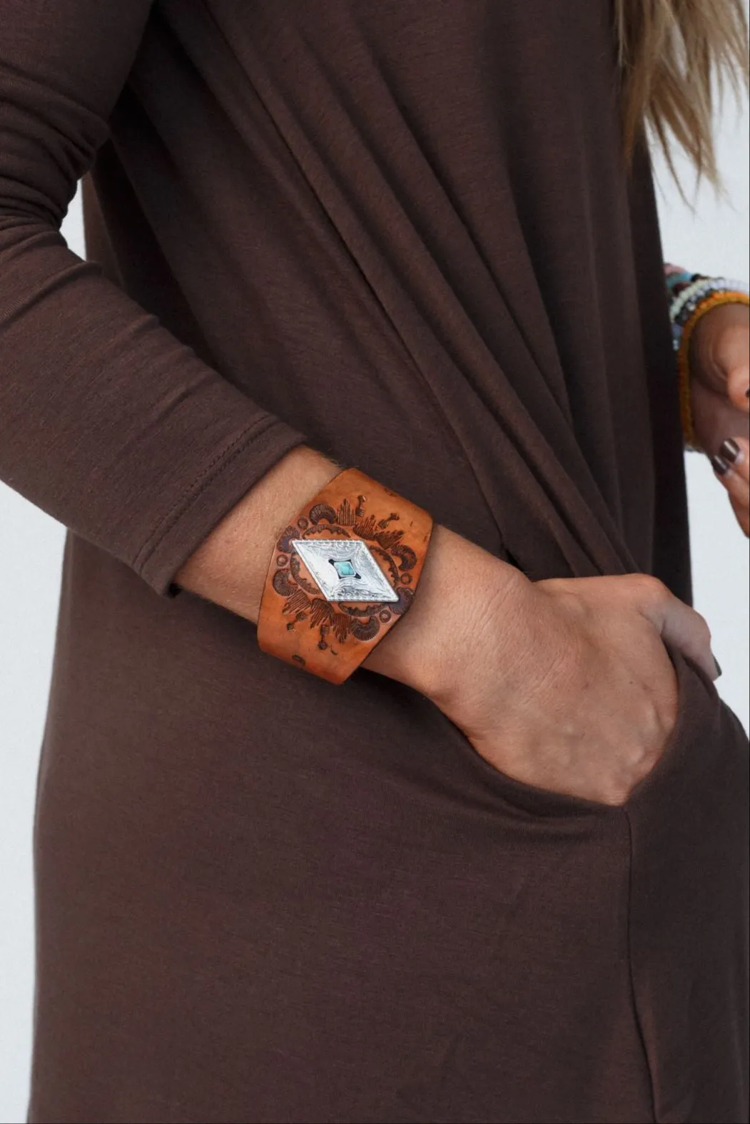 Wynona Diamond Leather Cuff Bracelet - Camel